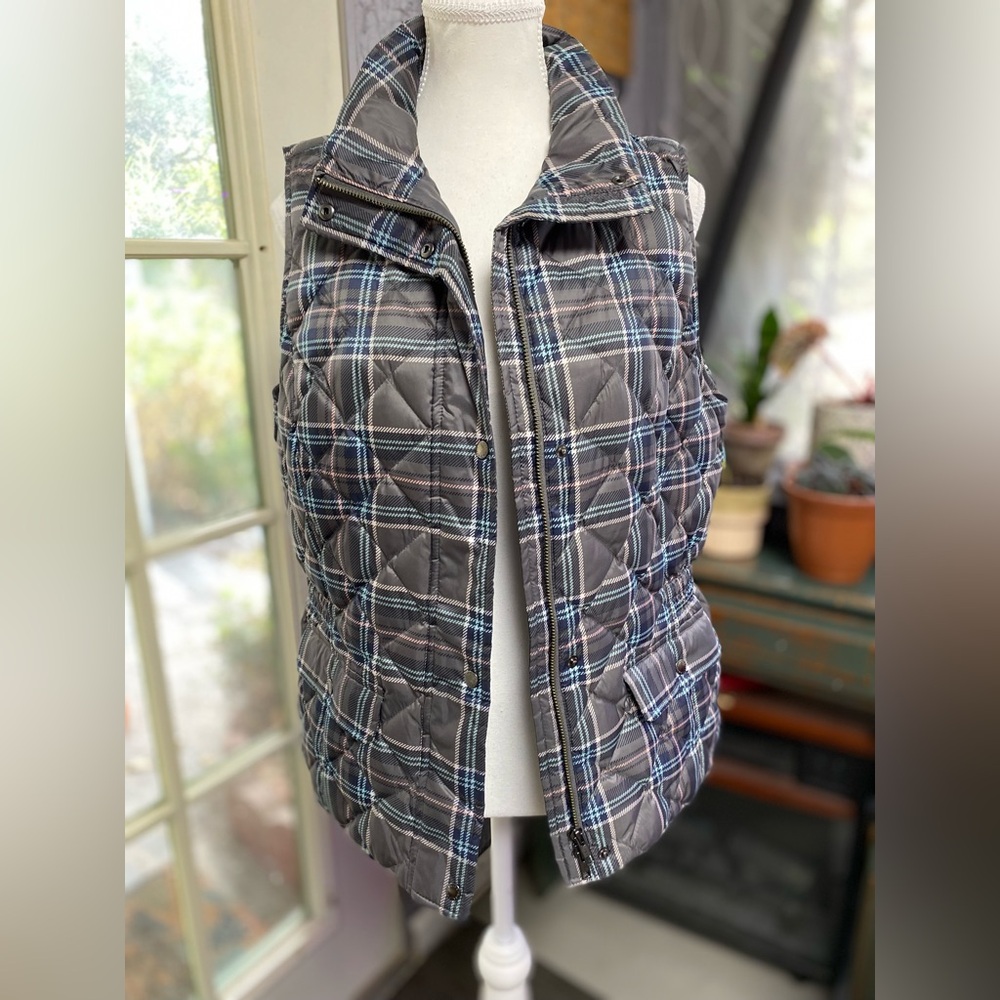 Talbots Gray plaid Quilted Vest 80% Down women’s size medium